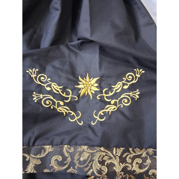 Edelweiss Creek Womens size Small Oktoberfest Dirndl Embriodered Milkmaid Dress - Picture 11 of 13